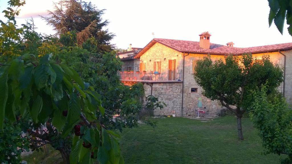 B&B Casale Giovannozzi 阿斯科利皮切诺 外观 照片